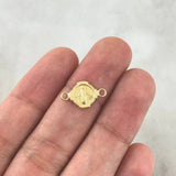 Herraje Virgen Milagrosa 0.45gr / 1.5cm / Troquelado Marco Texturizado Oro Amarillo 18K