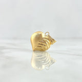 Dije Corazón Mitad 0.9gr / 2.2cm / Rayado - Mate Oro Amarillo 18K