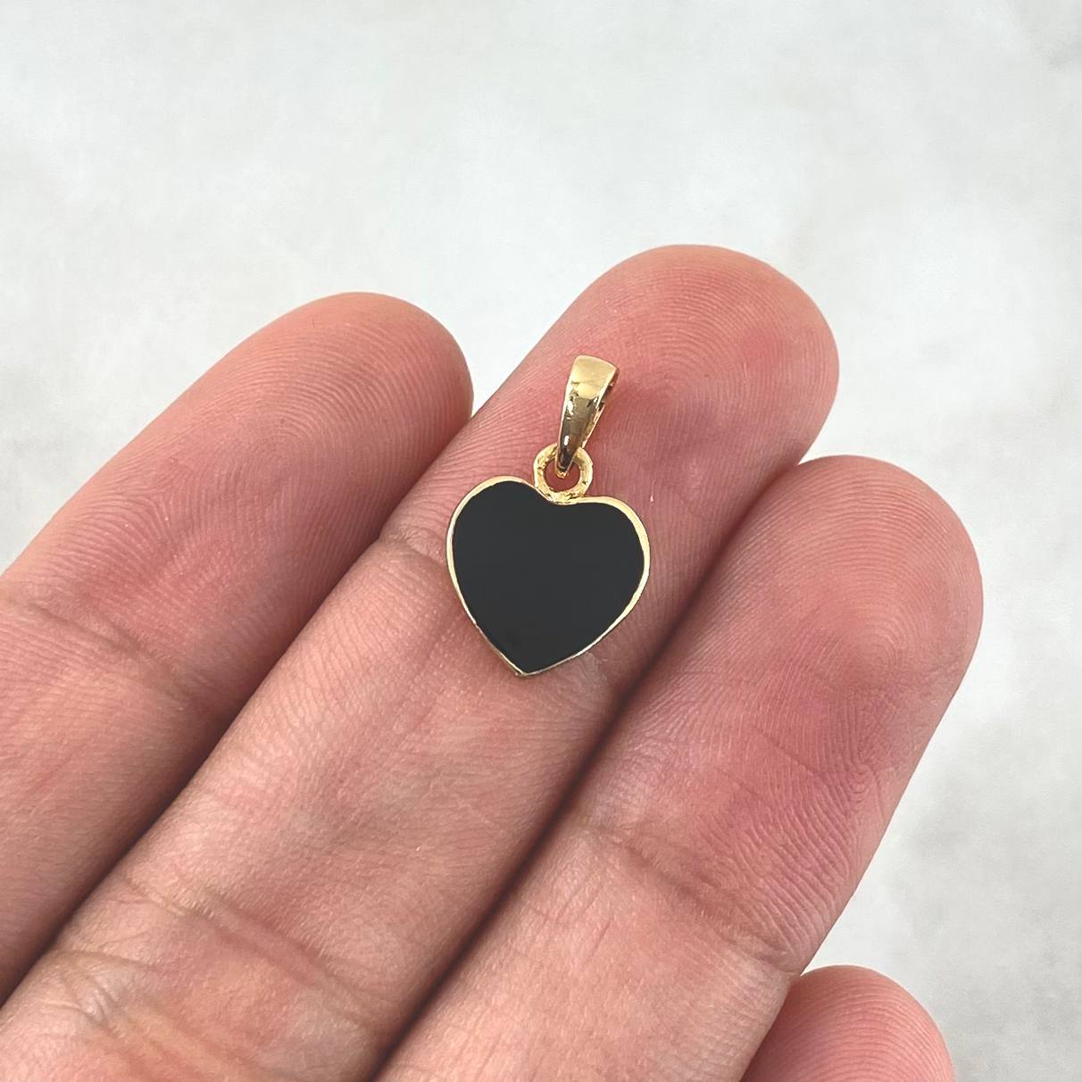 Dije Corazón 0.95gr / 1.6cm / Negro Electrostático Oro Amarillo 18K