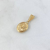 Dije Letra M 0.5gr / 2cm / Ovalada Texturizada Oro Amarillo 18K