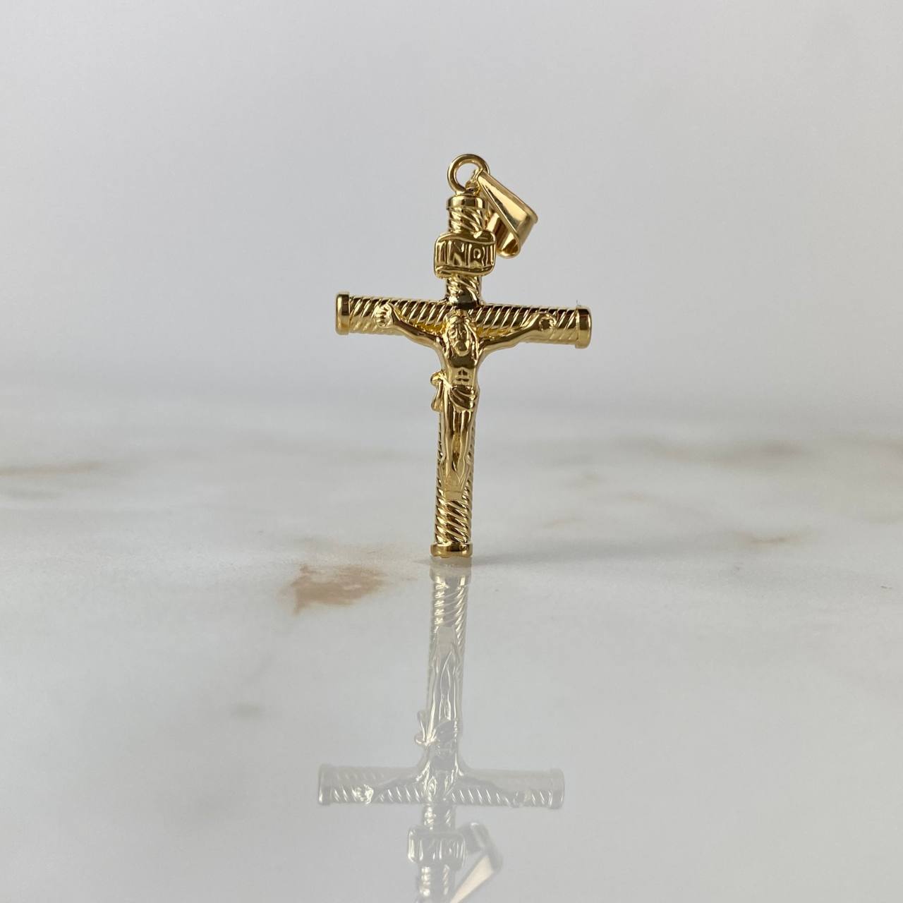 Dije Cristo Cruz 1.25gr / 3.5cm / Baston Atornillado Oro Amarillo