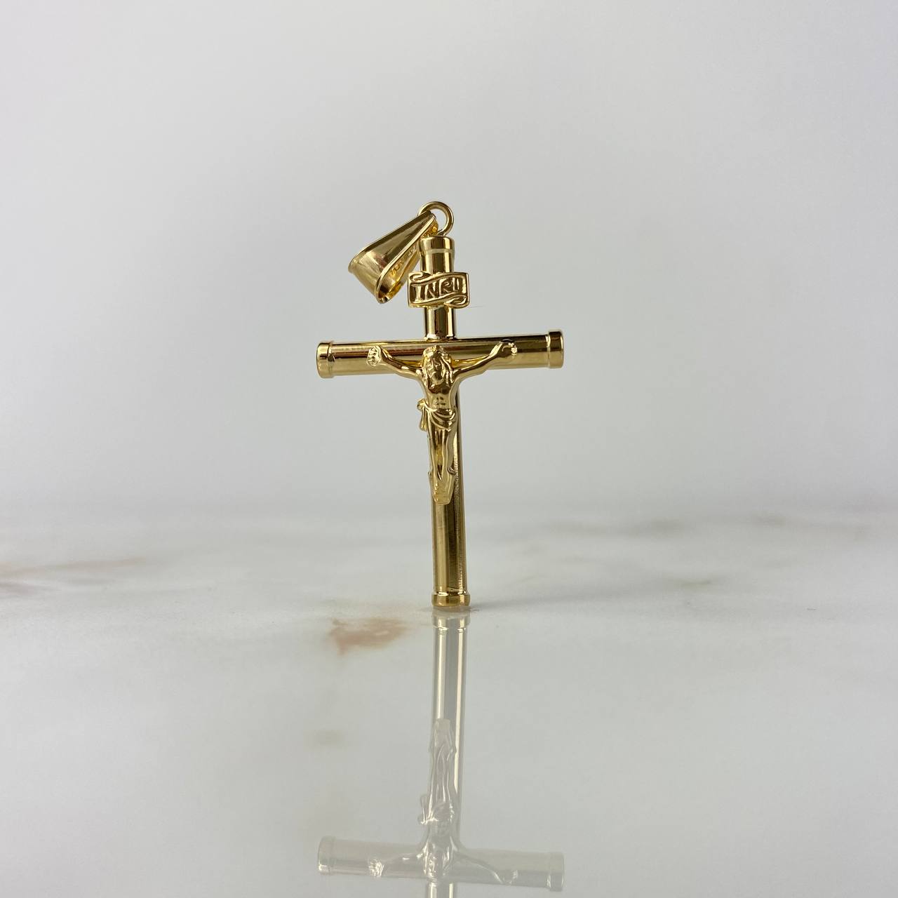 Dije Cristo Cruz 1.6gr / 4.3cm / Baston Liso Oro Amarillo