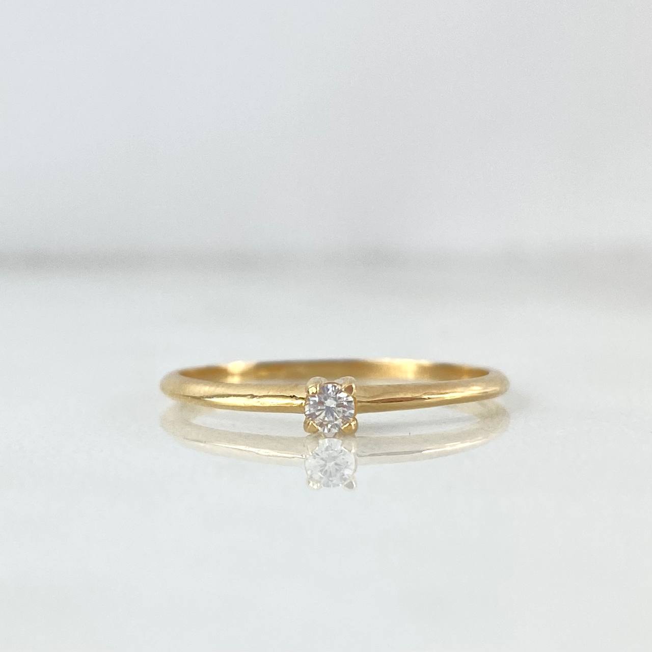 Anillo Solitario 1.35gr / T5 1/2 / Circon Blanco Oro Amarillo