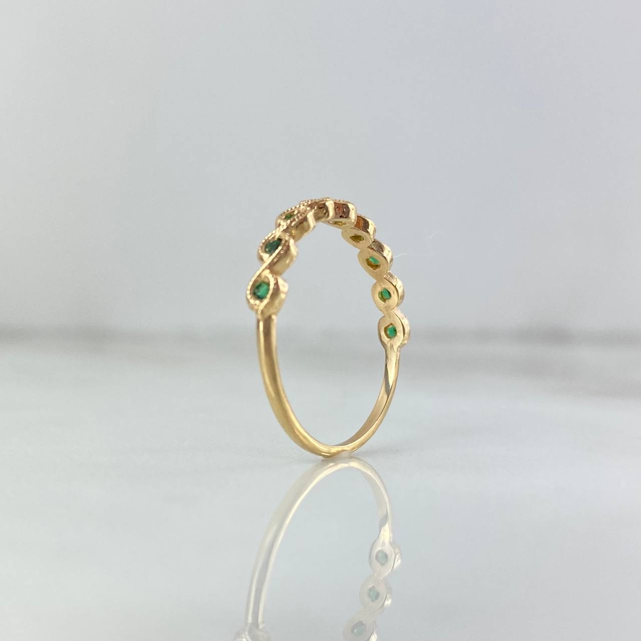 Anillo Ojos Espiral Punteado 1.55gr / T6 3/4 / Circones Verdes Oro Amarillo