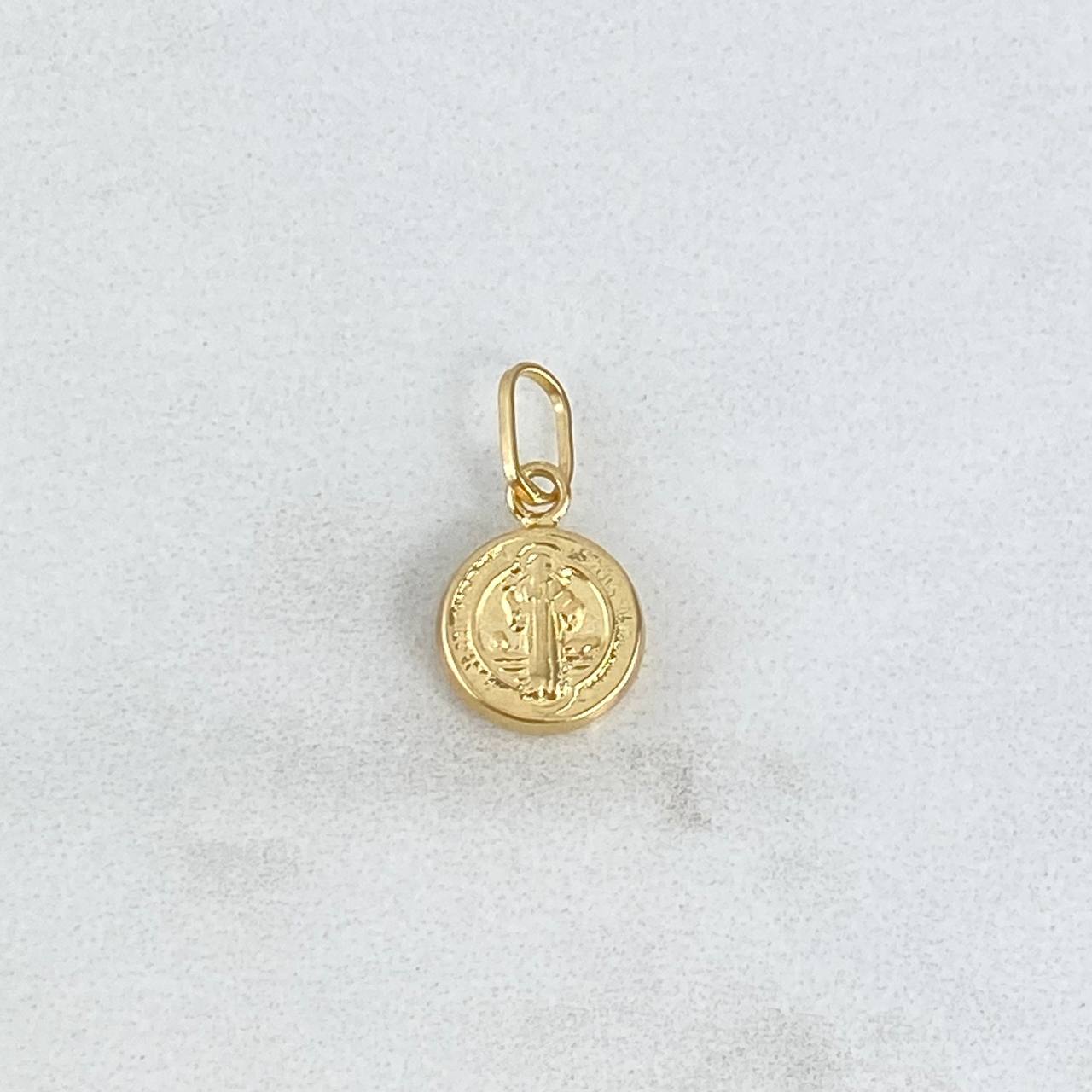 Dije San Benito 0.4gr / 1.5cm / Troquelado Oro Amarillo