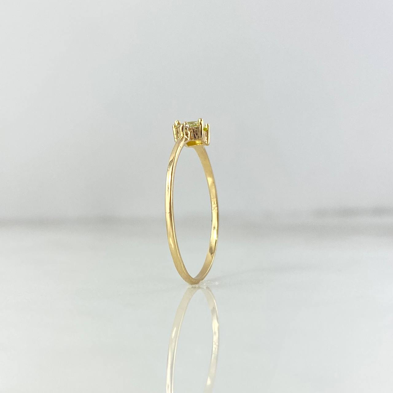 Anillo Cuadrado 0.95gr / T7 1/4 / Circon Amarillo Blanco Oro Amarillo