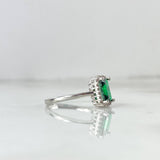 Anillo Soliario Halo Rectangular 2.55gr / T5 1/2 / Circones Blancos-Verdes Oro Blanco ©