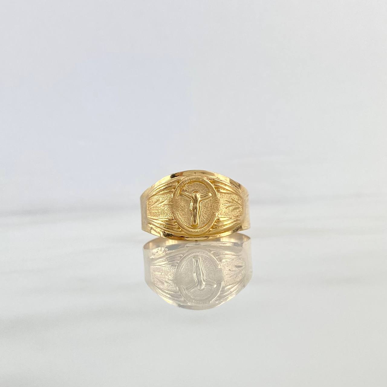 Anillo Sello Cruz Cristo 2.35gr / T11 / Texturizado Mate Oro Amarillo