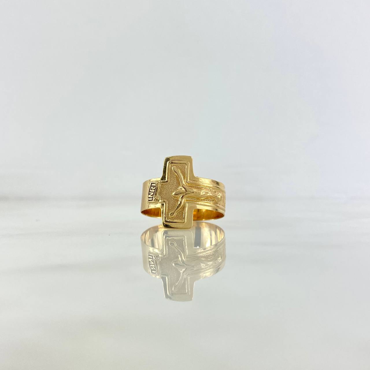 Anillo Cruz Cristo 3.1gr / T11 1/2 / Oro Amarillo