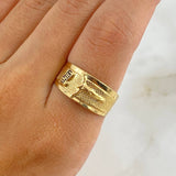 Anillo Cristo 2.3gr / T10 1/2 / Texturizado Oro Amarillo