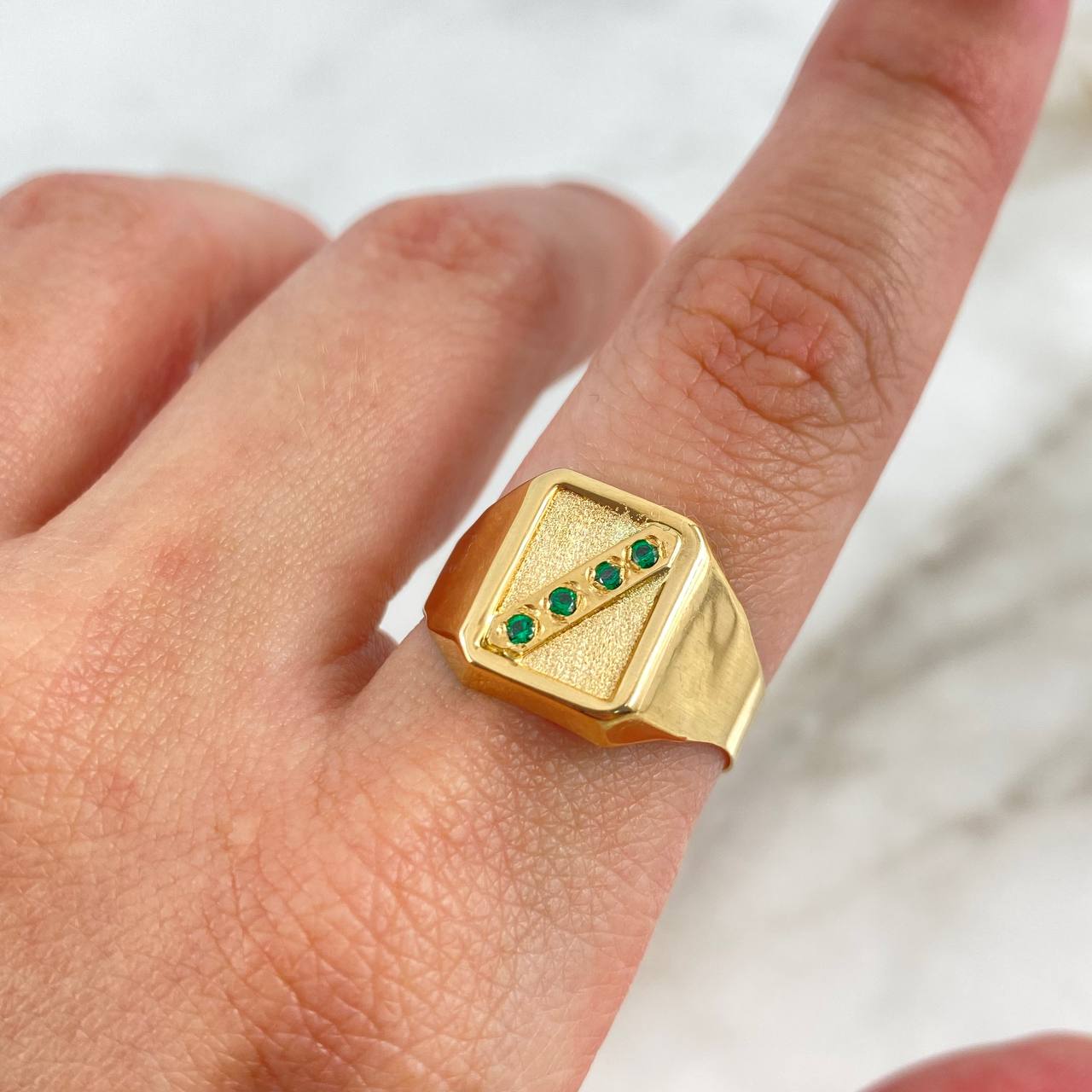 Anillo Sello Tetranity 2.4gr / T10 / Rectangular Circones Verdes Oro Amarillo