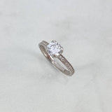 Anillo Solitario Petalos 1.85gr / T6 1/2 / Circones Blancos Oro Blanco