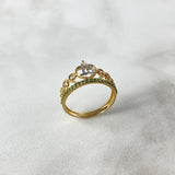 Anillo Corona Pavo Real 15s 2.3gr / T6 3/4 / Circones Blancos Verdes Dos Oros Amarillo Blanco