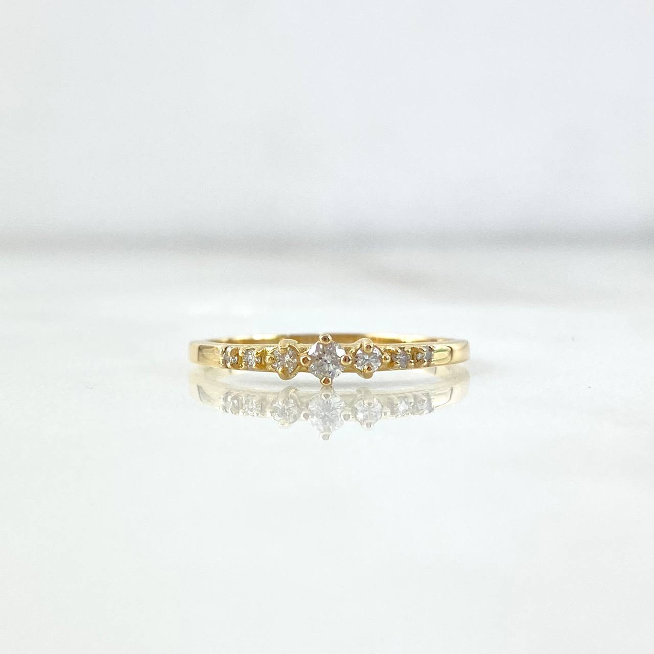 Anillo Solitario Trio 1.65gr / T7 / Diamantes Blancos 14pts Oro Amarillo (Joya) ©