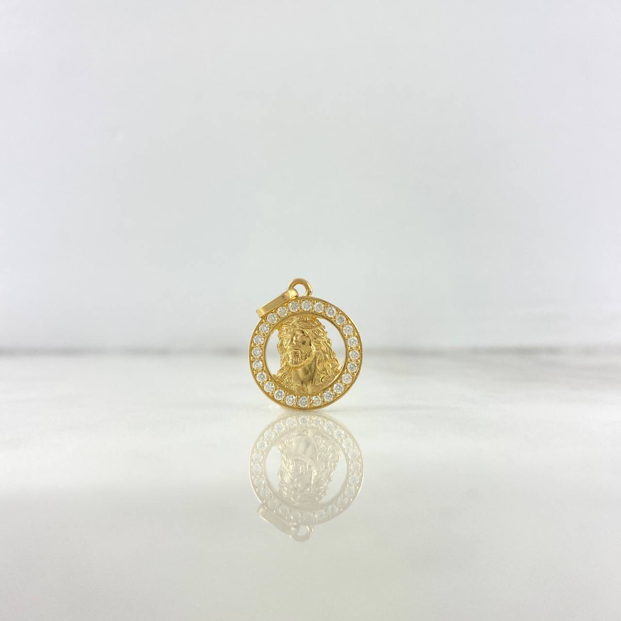 Dije Rostro Jesucristo 2.6gr / 2.2cm / Circulo Circones Blancos Oro Amarillo