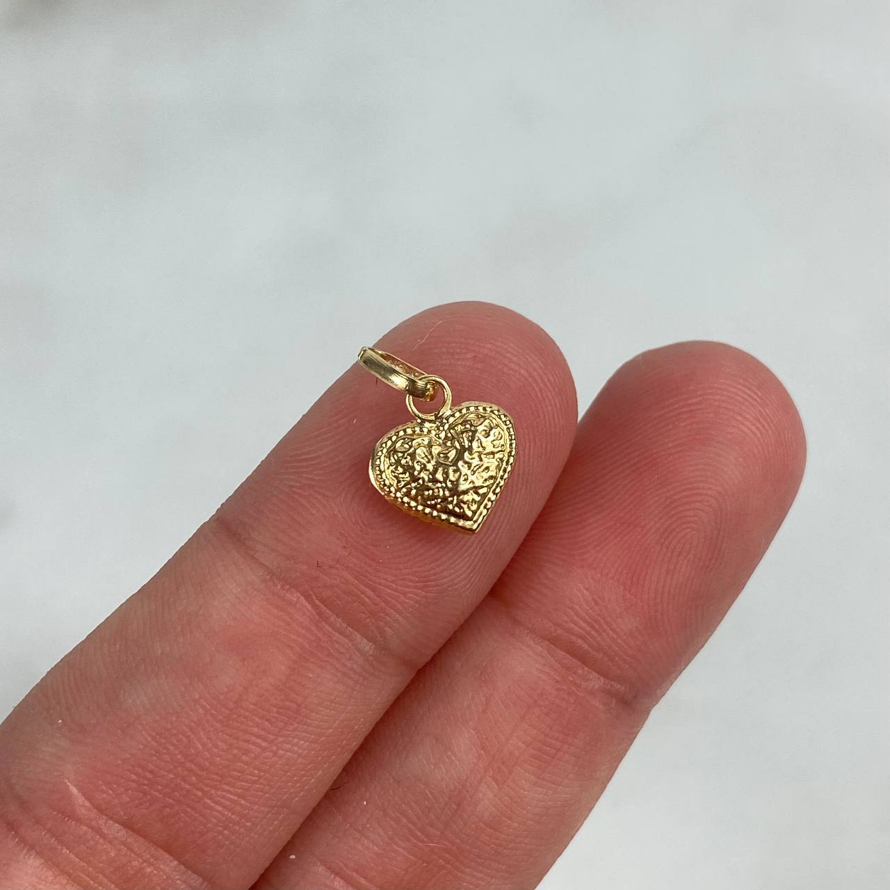 Dije Corazon Diamantado 0.4gr / 1.5cm Oro Amarillo