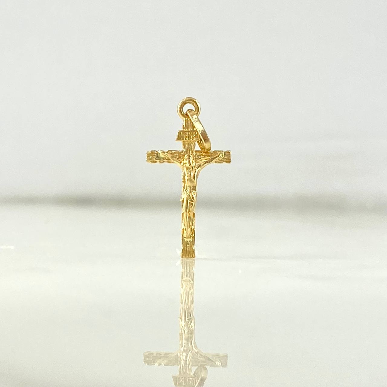 Dije Cruz Cristo 0.9gr / 2.5cm / Madera Oro Amarillo ©