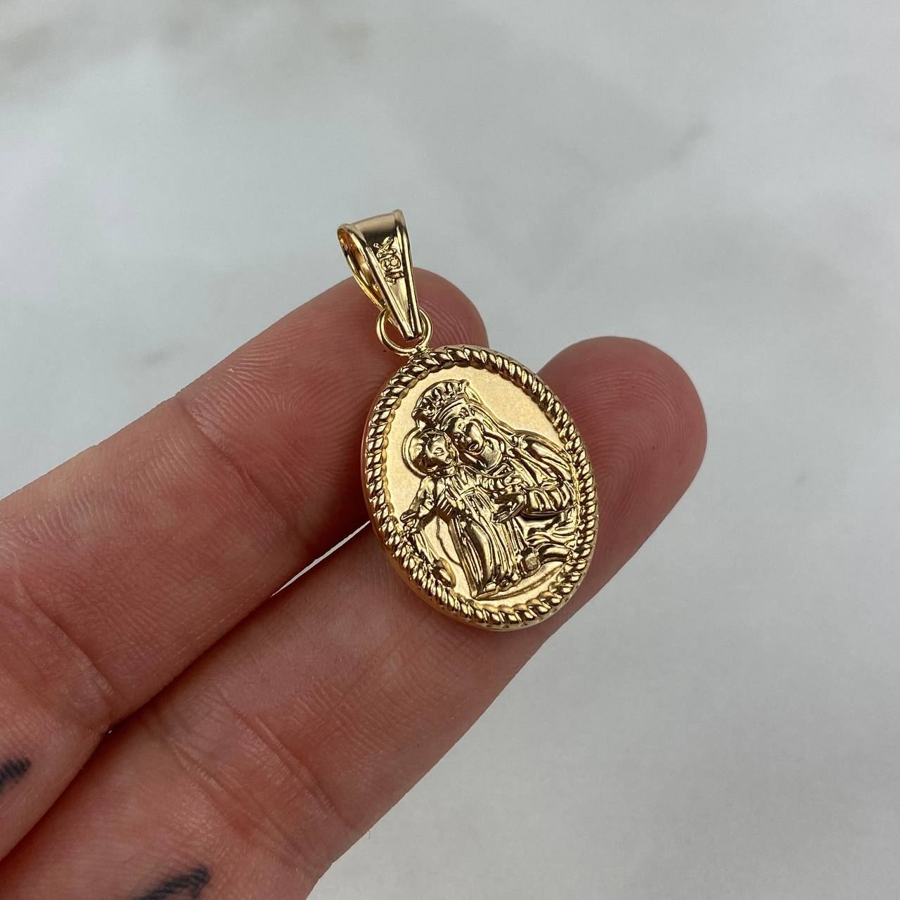 Dije Virgen Del Carmen 2.05gr / 3.4cm Troquelado Oro Amarillo