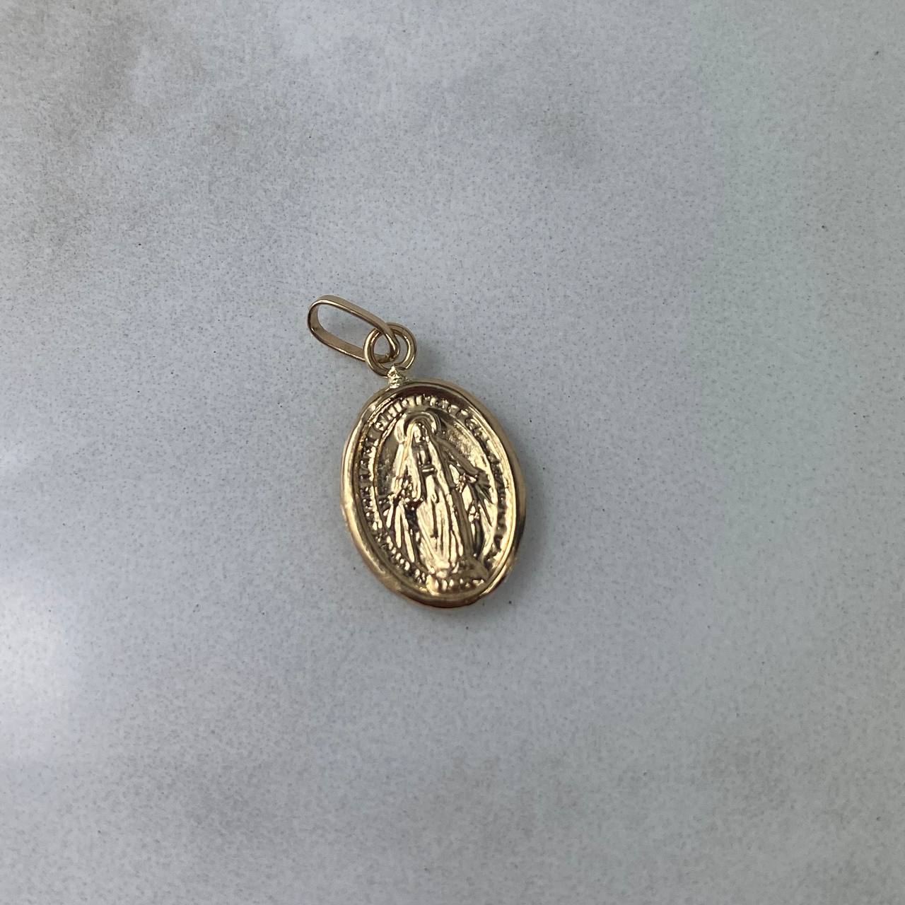 Dije Virgen Milagrosa 0.45gr / 1.7cm / Troquelado Oro Amarillo