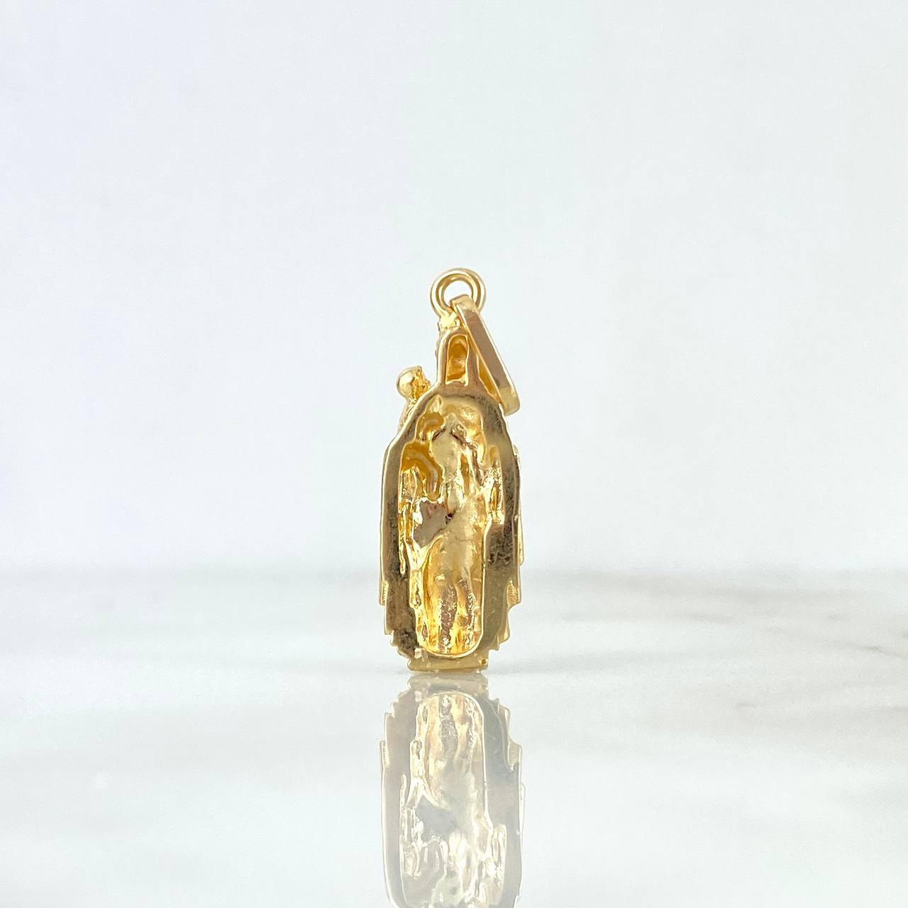 Dije Virgen del Carmen 2.1gr / 2.8cm / Mateado Oro Amarillo ©