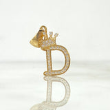 Dije Letra D Corona 1.6gr / 2.6cm / Circones Blancos Oro Amarillo