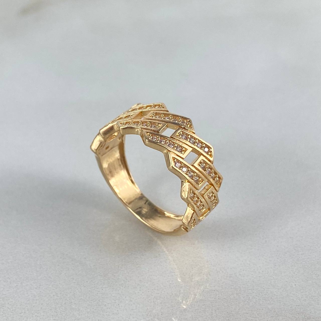 Anillo Cubano 4.3gr / T6 1/4 / Circones Blancos Oro Amarillo