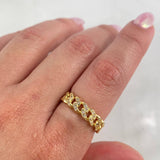 Anillo Cubano 2.55gr / T6 1/4 / Circones Blancos Oro Amarillo