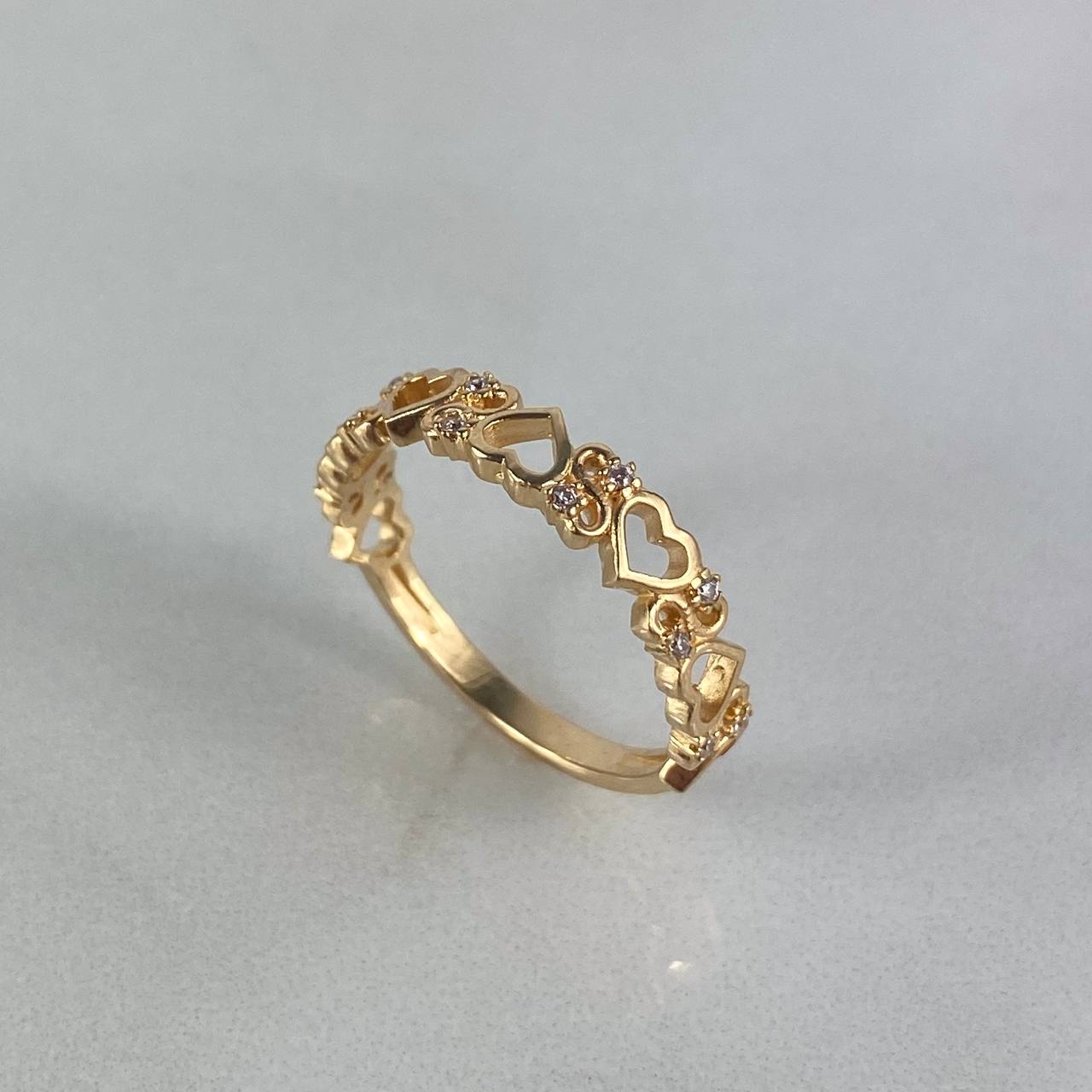 Anillo Corazones S 2.4gr / T7 / Circones Blancos Oro Amarillo