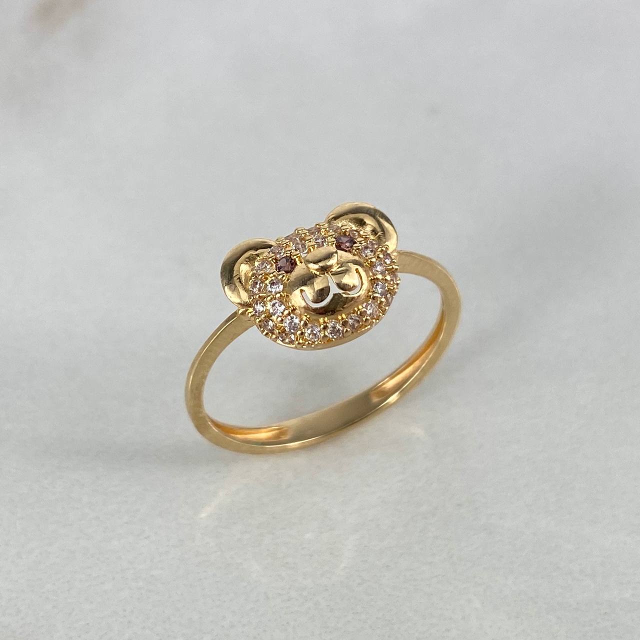 Anillo Oso 1.95gr / T6 1/2 / Circones Blancos Cafes Oro Amarillo