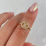 Anillo Oso TS 2.1gr / T5 1/2 / Circones Blancos Oro Amarillo