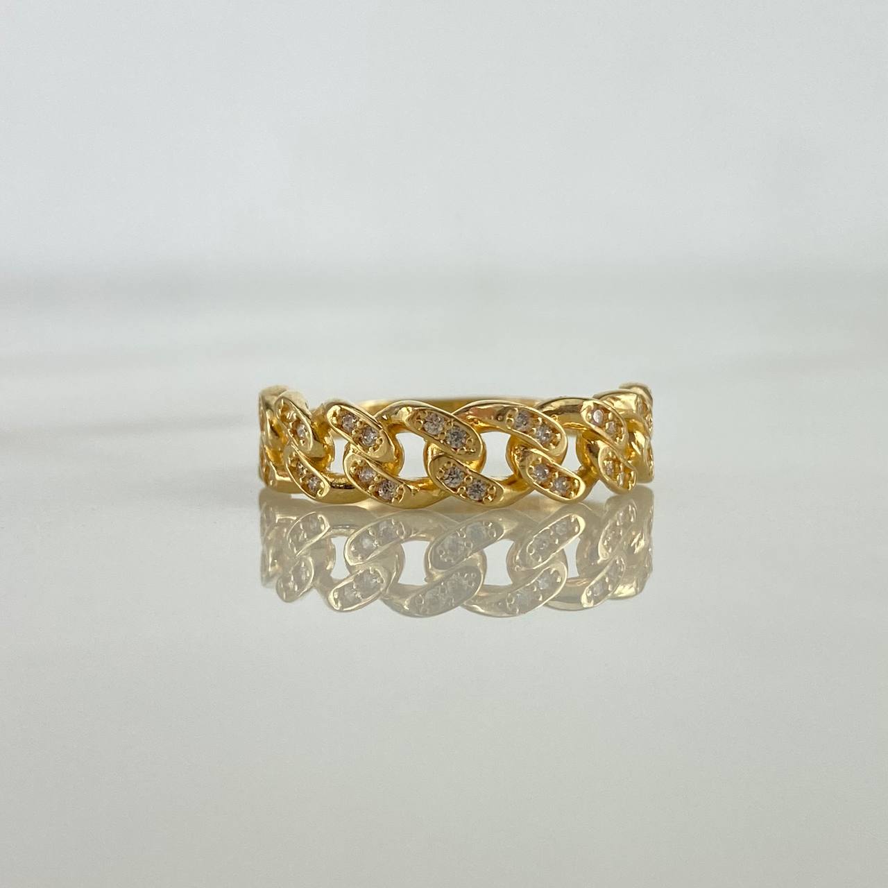 Anillo Cubano 2.7gr / T6 1/4 / Circones Blancos Oro Amarillo