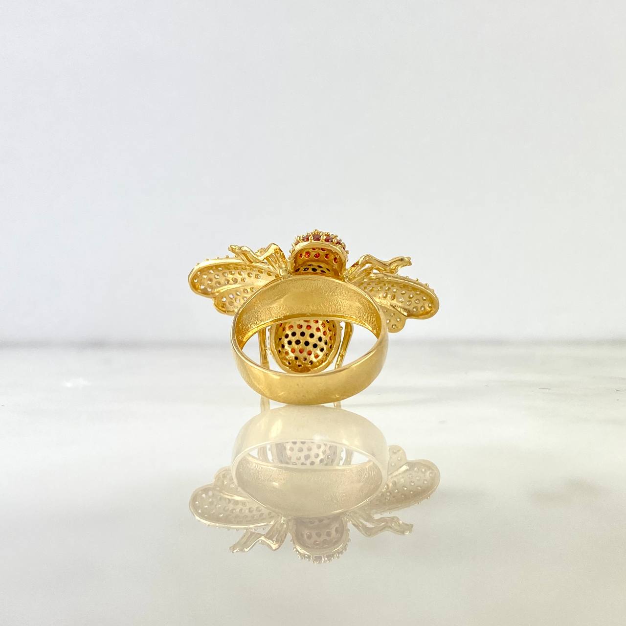 Anillo Abeja 9.1gr / T8 1/2 / Circones Blancos Naranjas Negros Oro Amarillo *