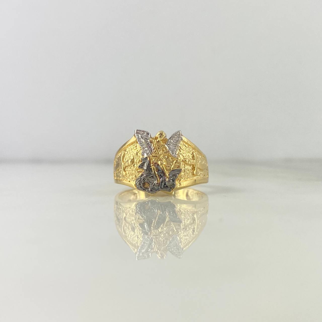 Anillo San Miguel Arcangel 4.95gr / T10 1/2 / Texturizado Tres Oros