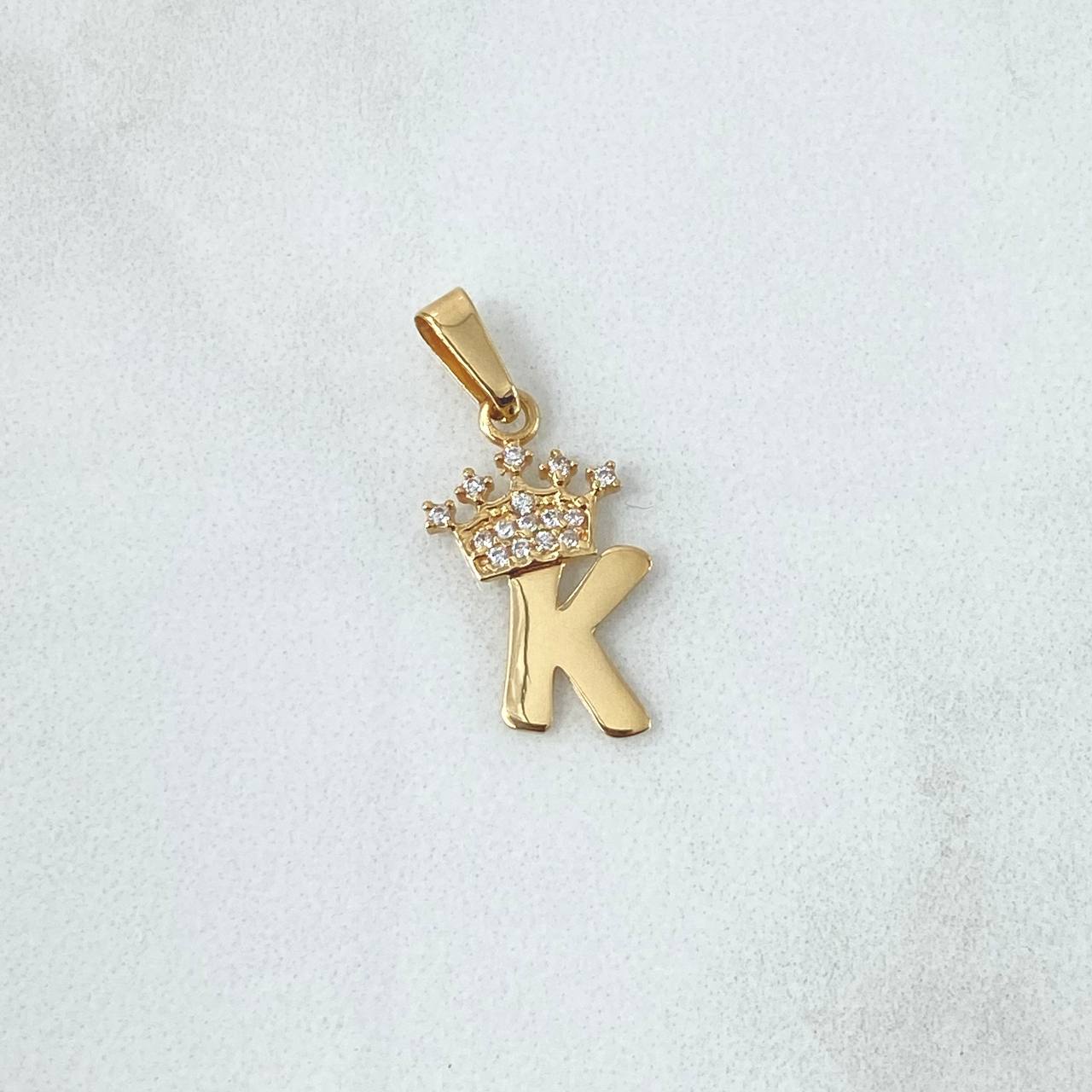 Dije Letra K Corona 1gr / 2.3cm / Circones Blancos Oro Amarillo 18K