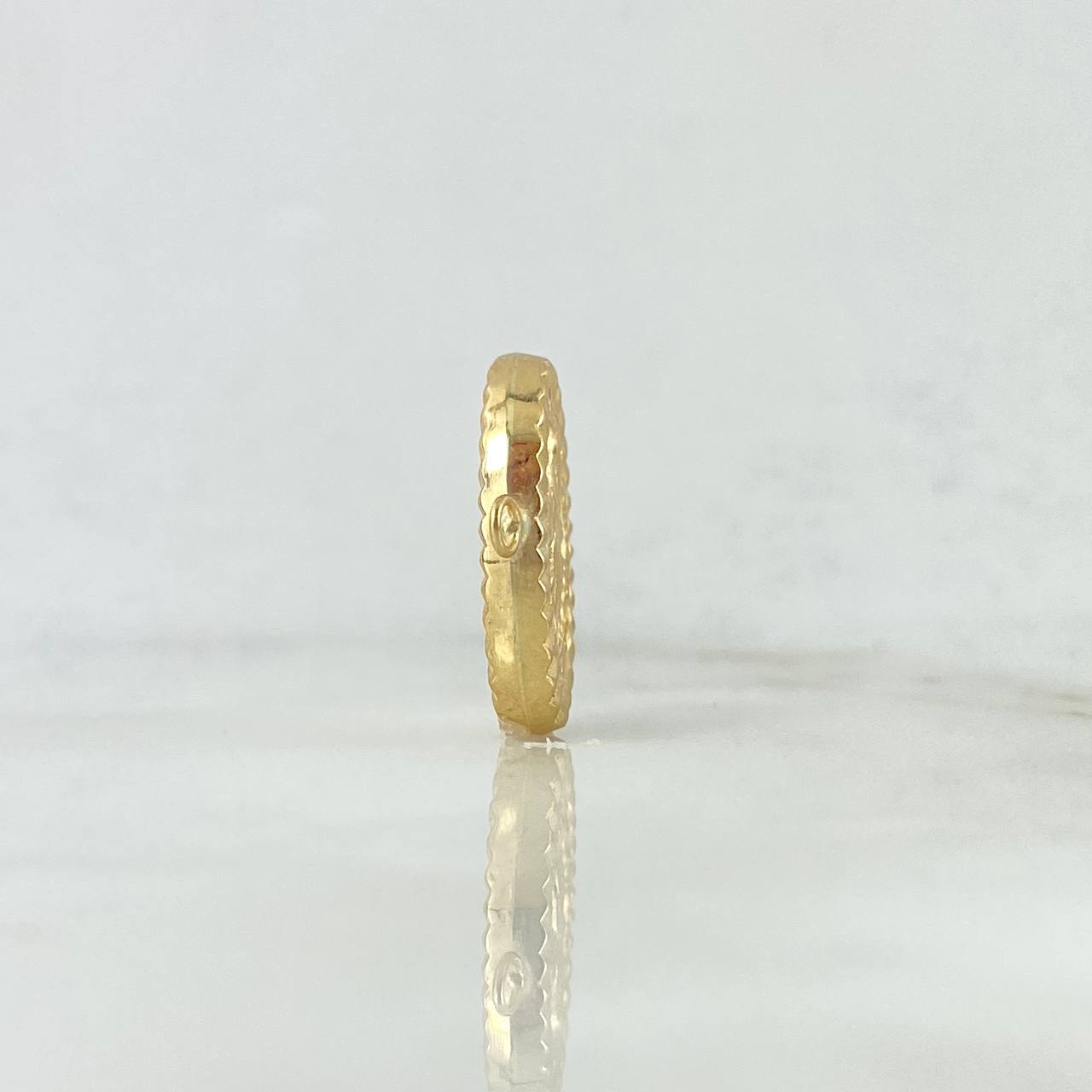 Herraje Virgen Milagrosa 1.55gr / 2.2cm / Troquelada Oro Amarillo ©