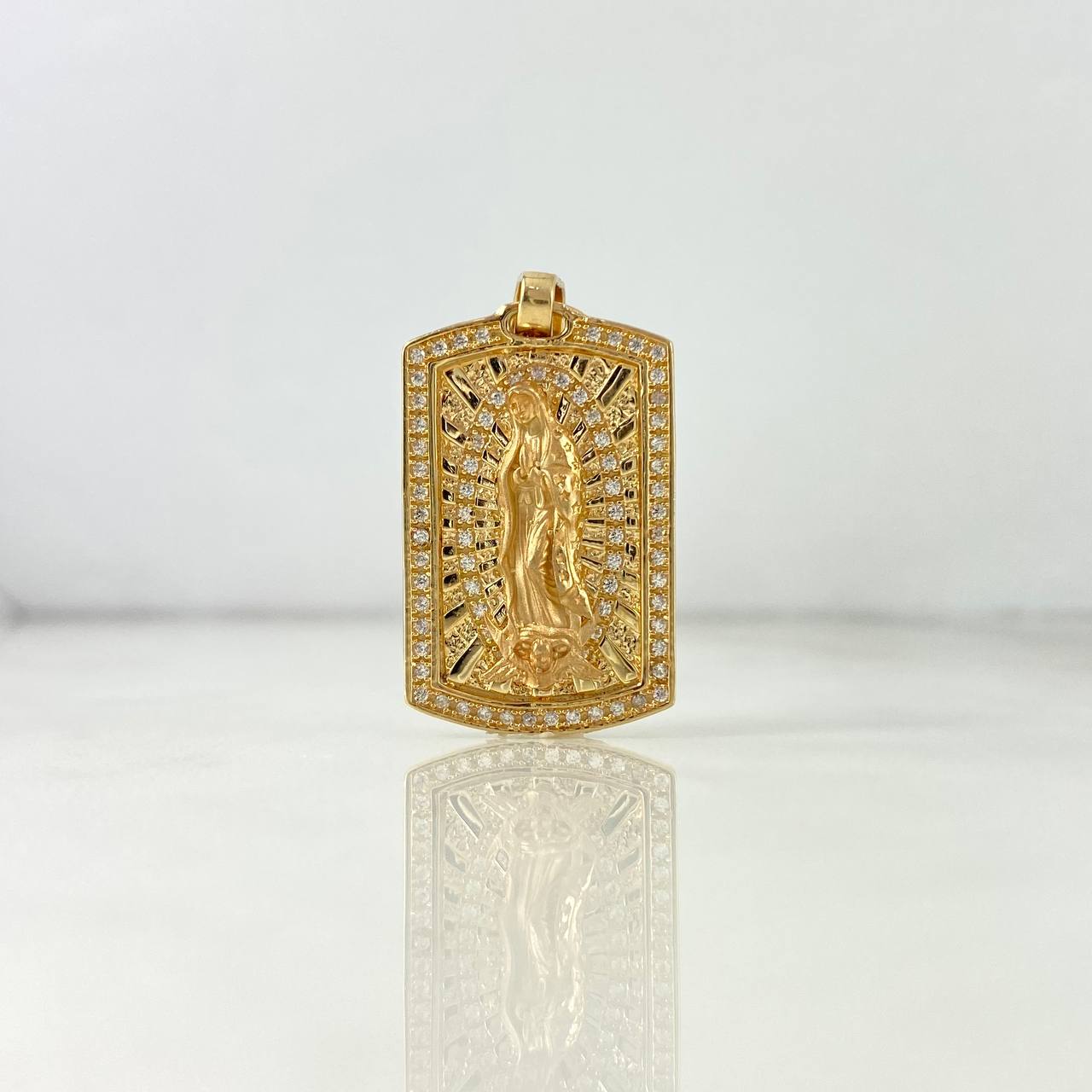 Dije Placa Virgen Guadalupe 7.4gr / 3.7cm / Circones Blancos Oro Amarillo