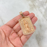 Dije Placa Virgen Guadalupe 21.35gr / 5.8cm / Circones Blancos Oro Rosa