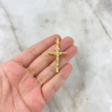 Dije Cruz Cristo 1.7gr / 4.3cm / Bastón Atornillado Enmallado Oro Amarillo 18K ©