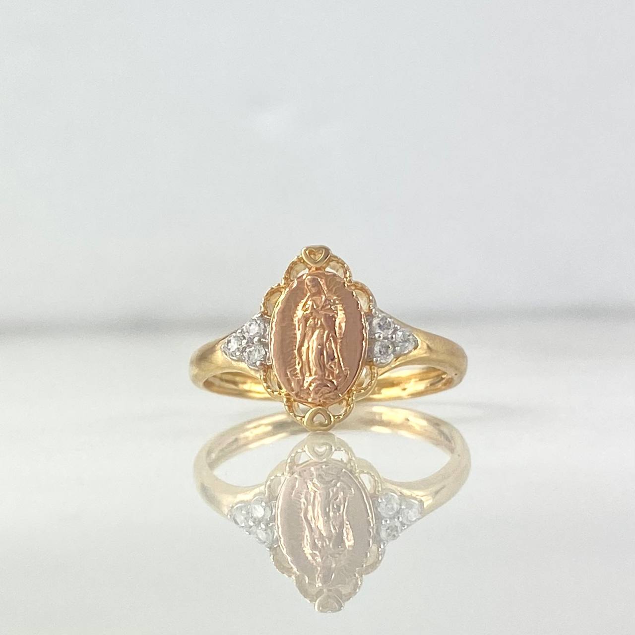 Anillo Virgen Guadalupe Flor 2.25gr / T7 / Ovalo Circones Blancos Tres Oros