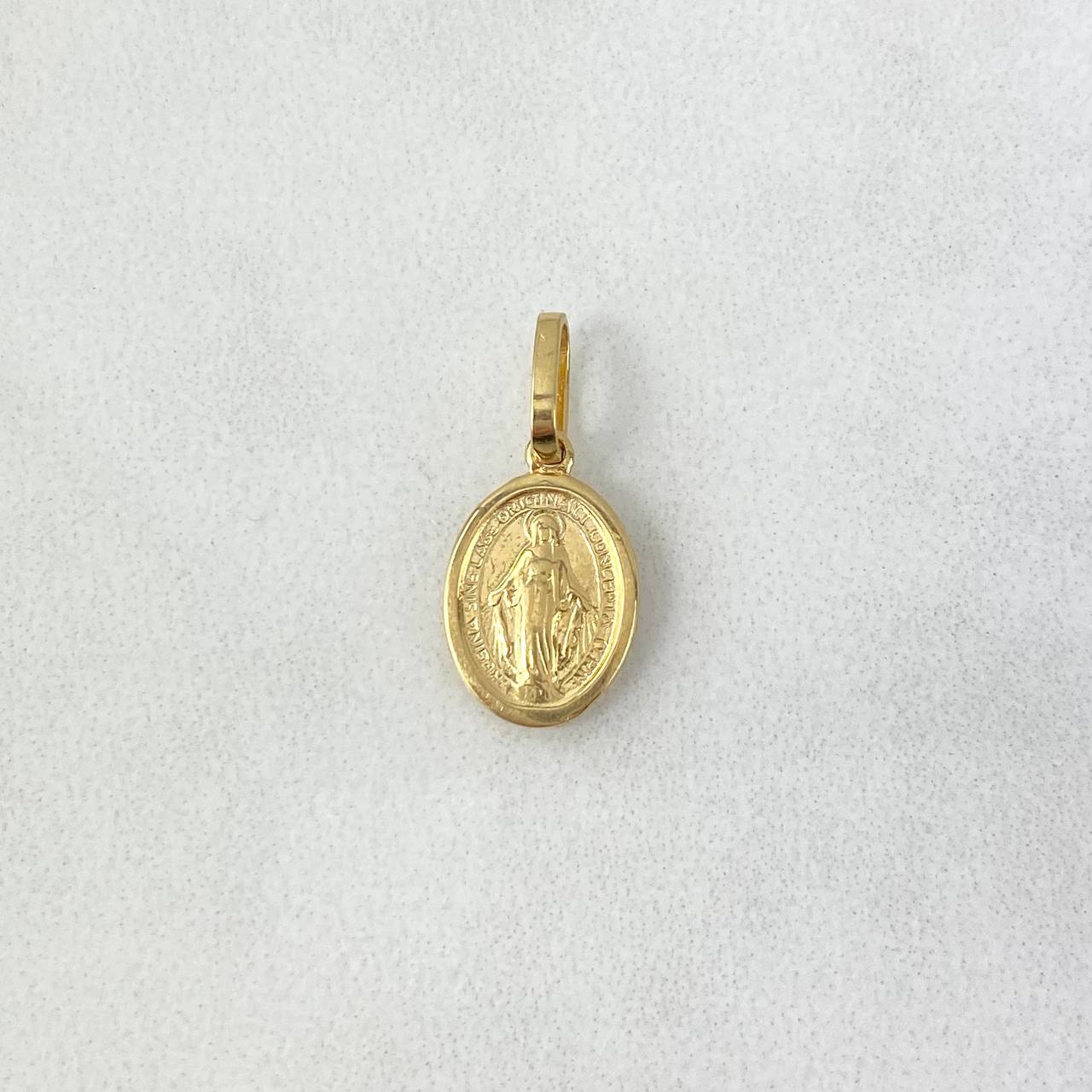 Dije Virgen Milagrosa 0.95gr / 1.8cm / Oro Amarillo