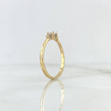 Anillo Solitario Rombo 2.15gr / T8 1/2 / Circones Blancos Oro Amarillo *