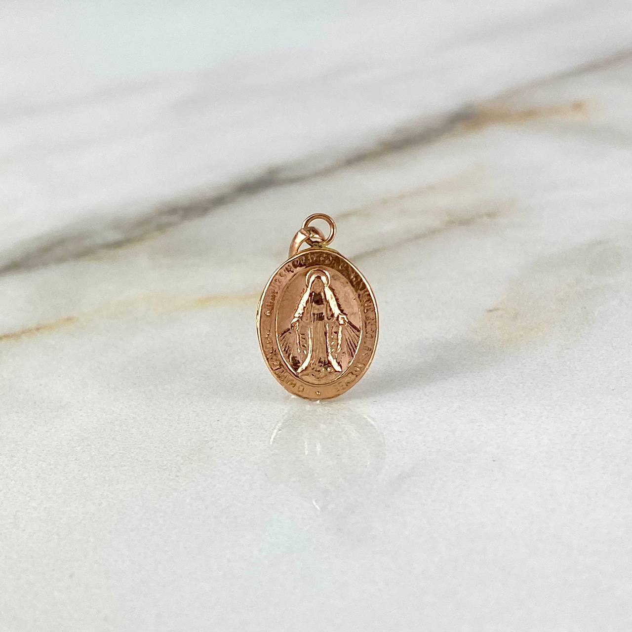 Dije Virgen Milagrosa 1.05gr / 2.9cm / Oro Rosa