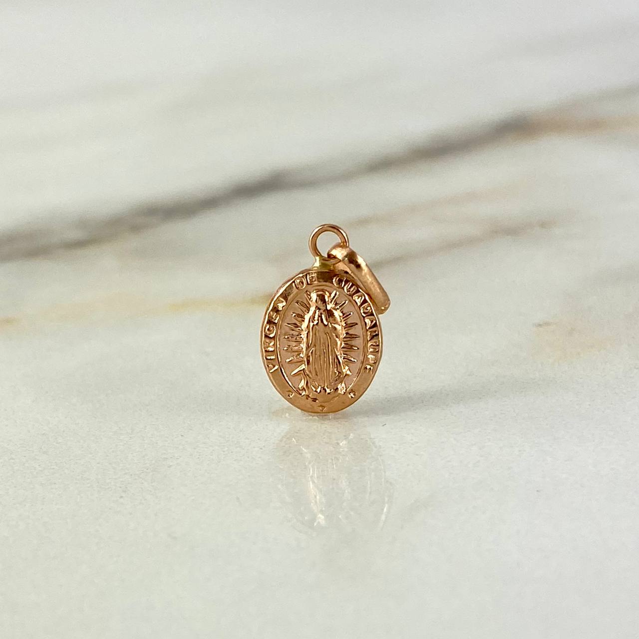 Dije Virgen Guadalupe 0.4gr / 1.8cm / Oro Rosa