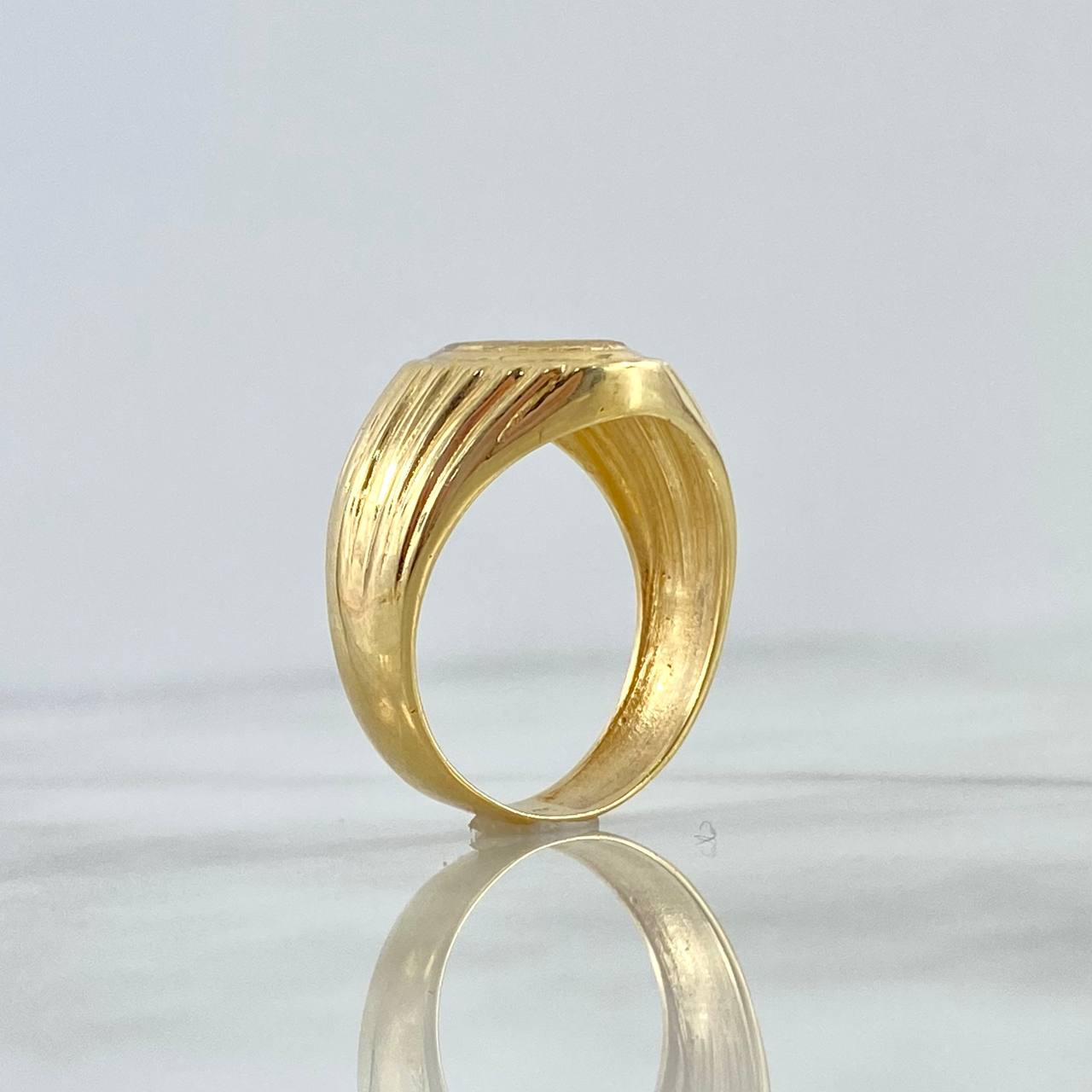 Anillo Sello Ovalado 7.4gr / T10 3/4 / Tres Lineas Dos Oros Amarillo Blanco