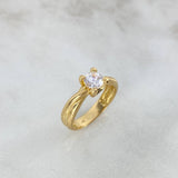 Anillo Solitario Garras Cruzadas 3.35gr / T5 1/2 / Circon Blanco Blancos Oro Amarillo