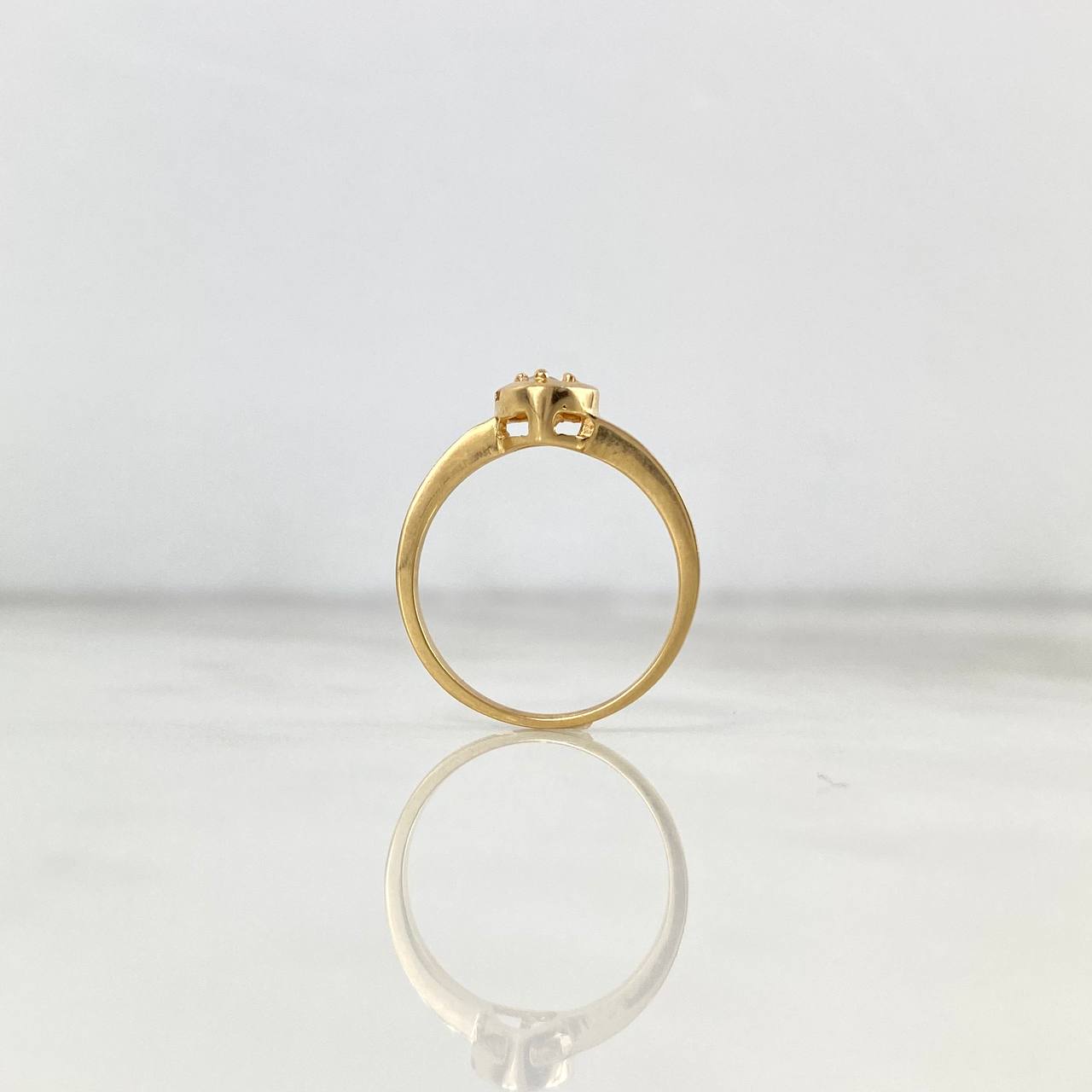 Anillo Solitario Triangulo 2.15gr / T5 / Circon Blanco Oro Amarillo