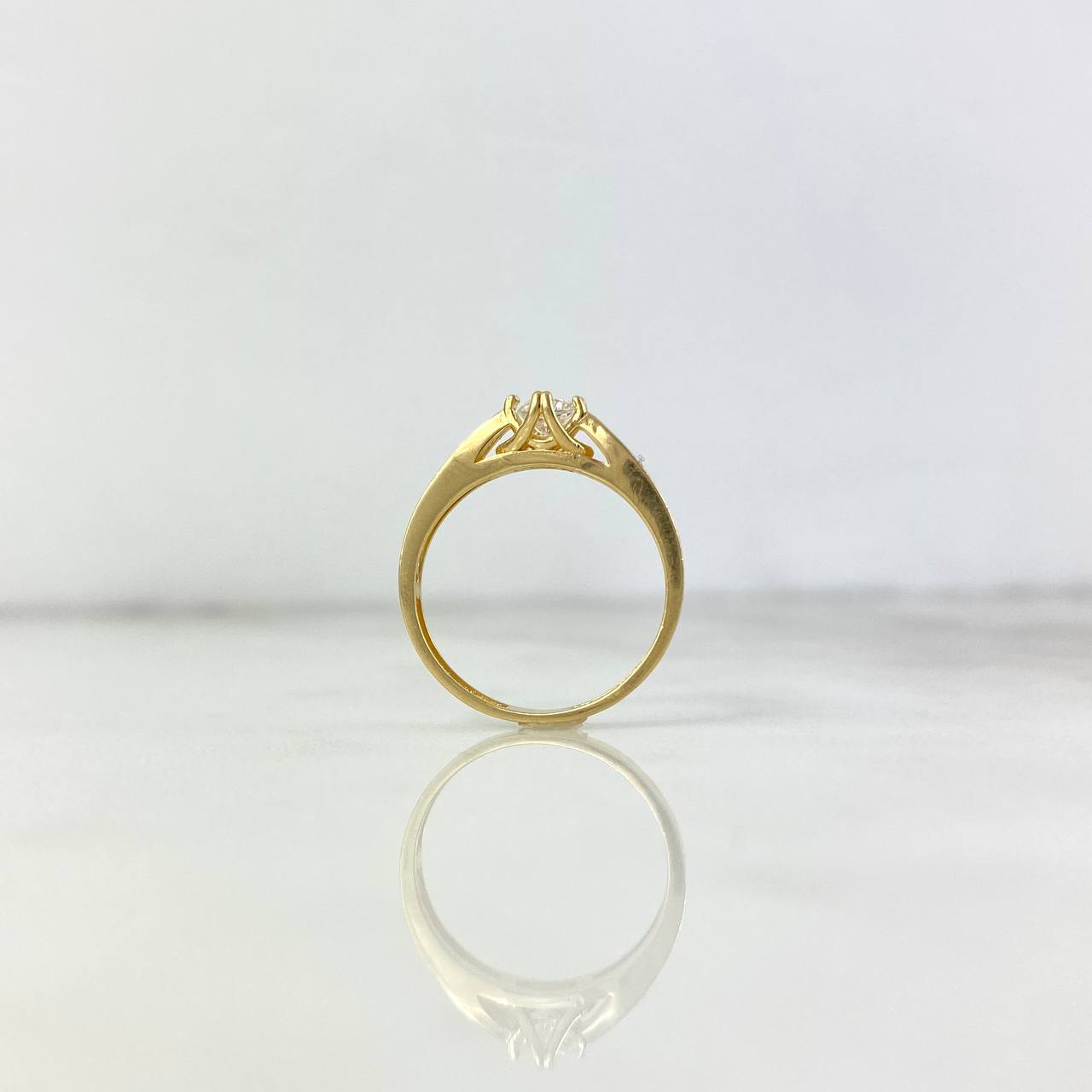 Anillo Solitario Churumbela Flor Cruzada 2.2gr / T6 / Circon Blanco Blancos Oro Amarillo