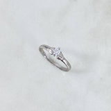 Anillo Solitario Corazones 1.65gr / T6 1/4 / Circon Blanco Oro Blanco