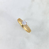 Anillo Solitario Churumbela Doble 2.55gr / T7 / Circones Blancos Oro Amarillo *