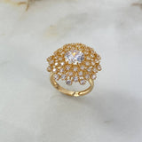 Anillo Flor De Loto 6.6gr / T6 / Circones Blancos Oro Amarillo©